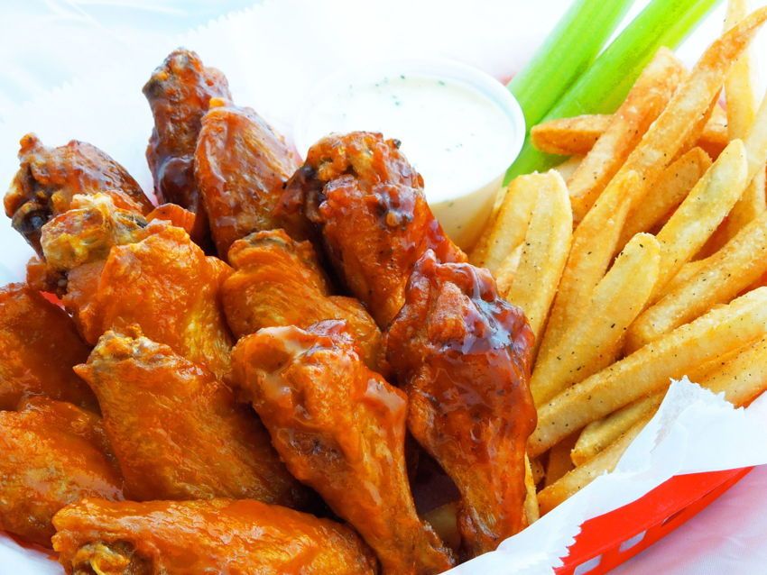 x Wings Etc'